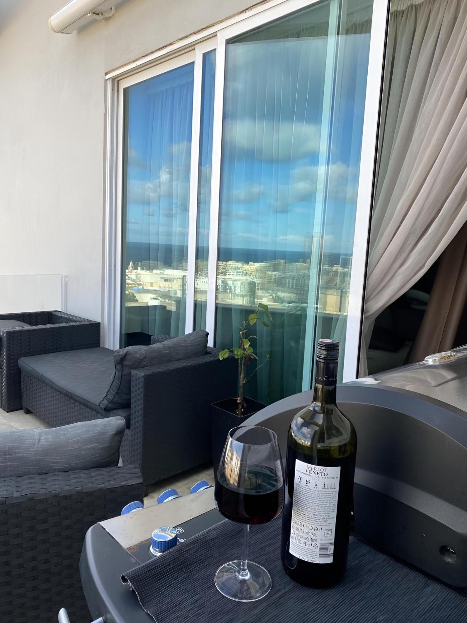 Top-notch With Sea View, Bbq And Jacuzzi *